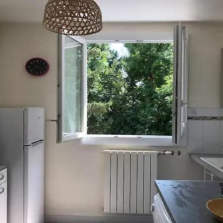 En Rez-de-chaussee * Valence (Drome)