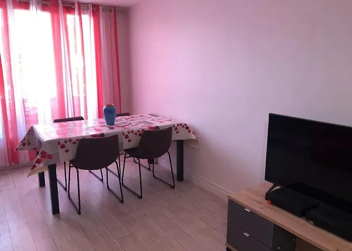 En Rez-de-chaussee Apartman Valence